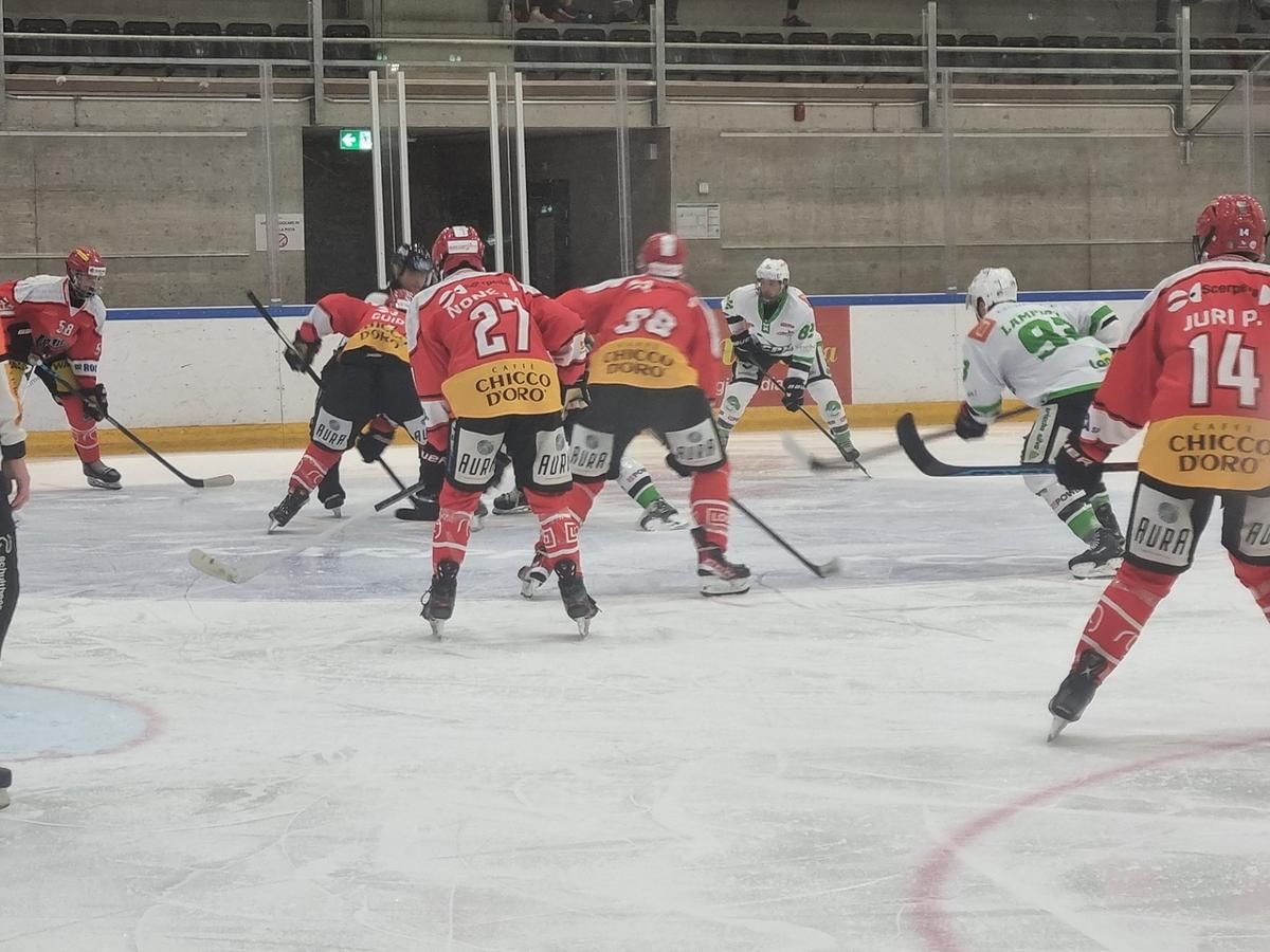 HCPH gewinnt in Bellinzona mit 2:4 Toren.